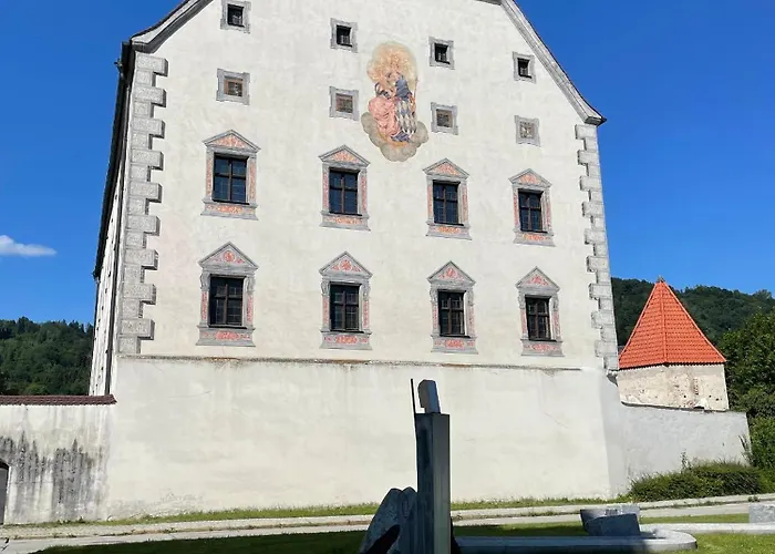 Hofmann Mit Balkon Und Donaublick アパート *
